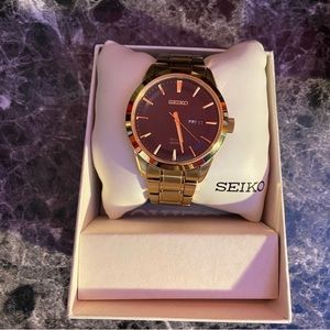Gold Seiko watch